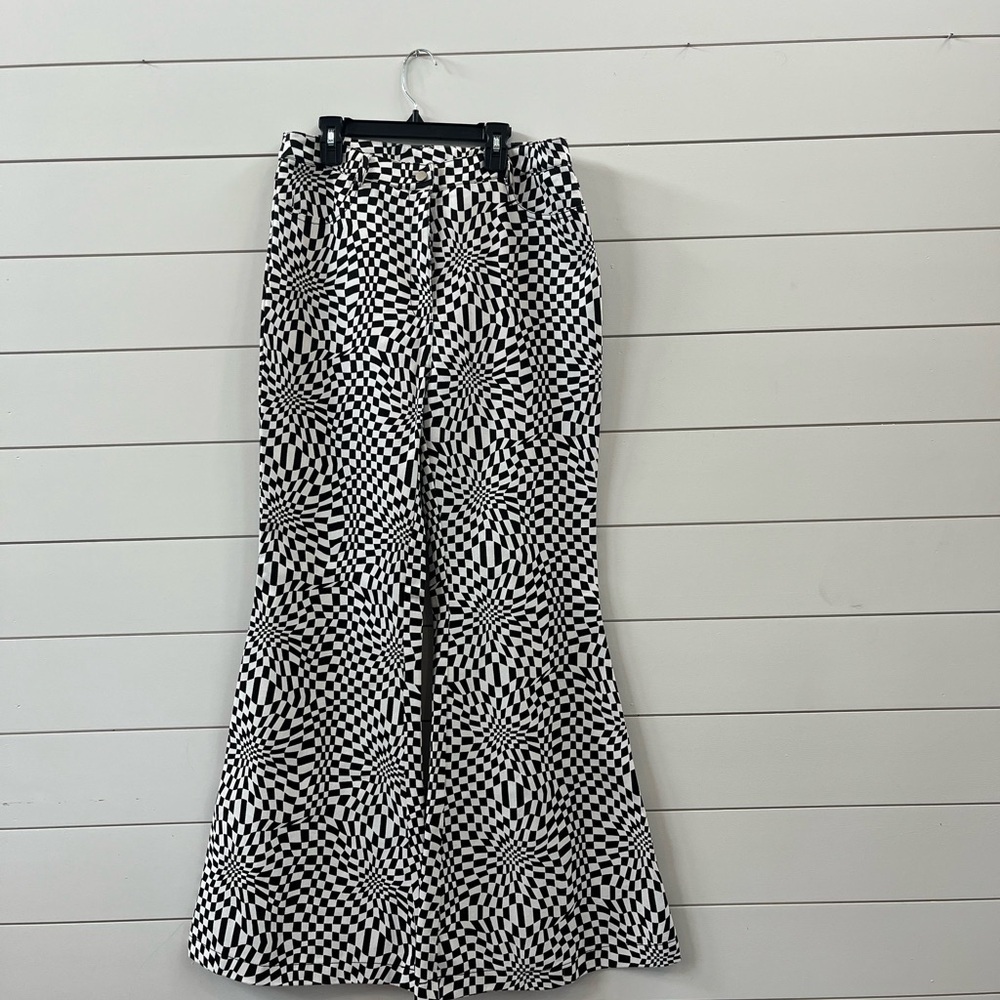 Princess Polly Black and White Flare Pants